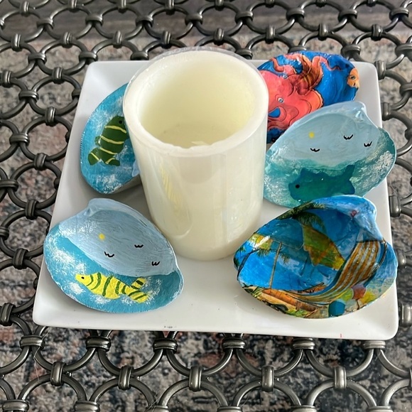 Hand Crafted Decoupage Floral Decorative Trinket Shell Dish - Picture 10 of 12